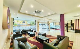 Hotel 98